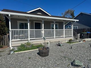 131 Halsey Way, Fort Bragg, CA 95437