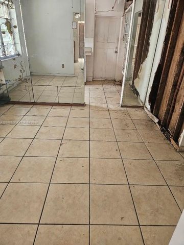 3708 NW 12th Avenue, Miami, FL 33127