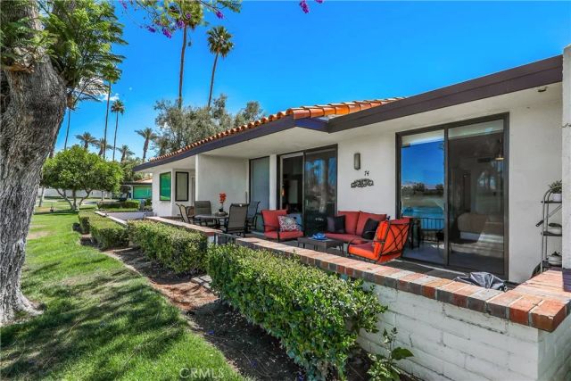 74 Avenida Las Palmas, Rancho Mirage, CA 92270