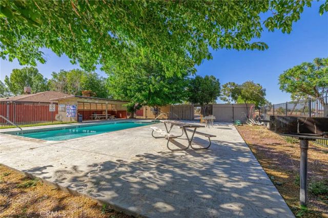 21329 Lake Shore Drive 35, California City, CA 93505