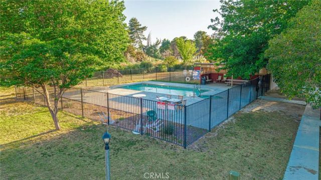 21329 Lake Shore Drive 35, California City, CA 93505