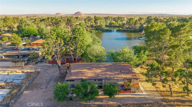 21329 Lake Shore Drive 35, California City, CA 93505