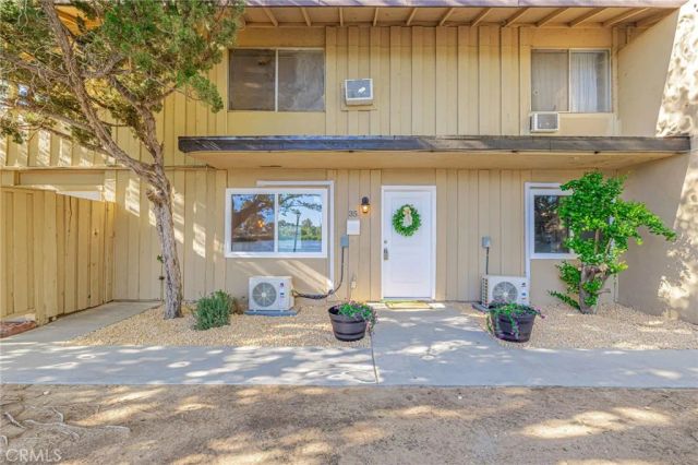 21329 Lake Shore Drive 35, California City, CA 93505