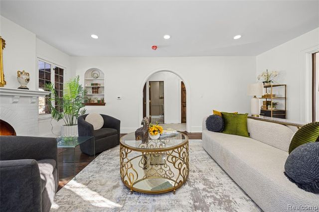 1977 Atkinson Street, Detroit, MI 48206