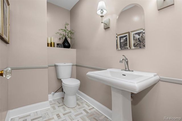 1977 Atkinson Street, Detroit, MI 48206