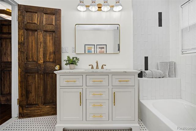 1977 Atkinson Street, Detroit, MI 48206