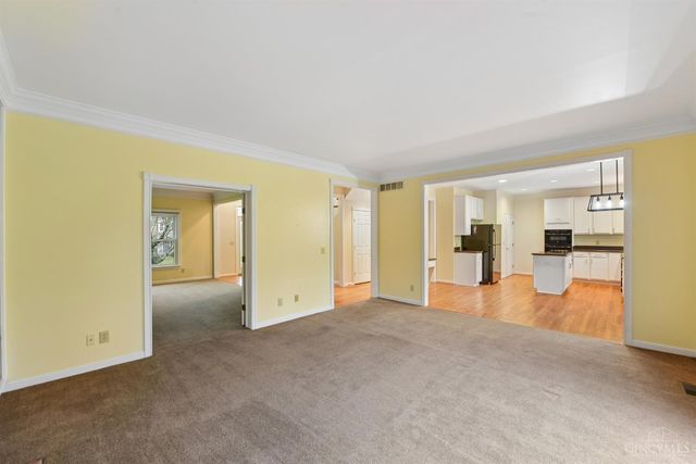 2 Clarke Court, Glendale, OH 45246