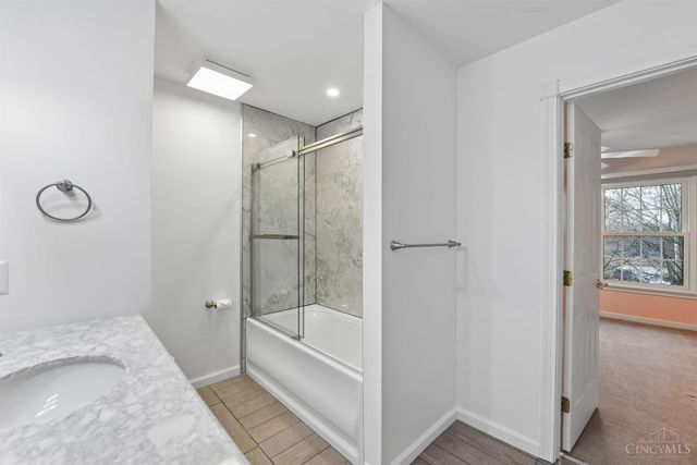 2 Clarke Court, Glendale, OH 45246