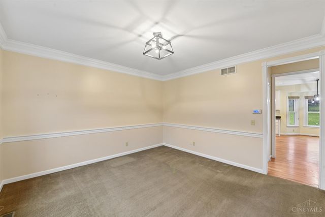 2 Clarke Court, Glendale, OH 45246