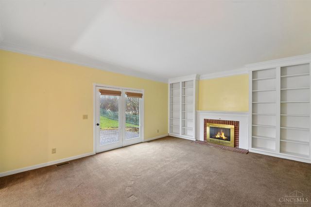 2 Clarke Court, Glendale, OH 45246