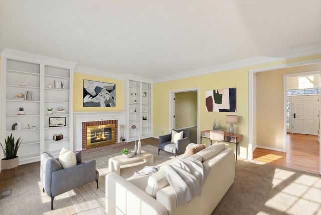 2 Clarke Court, Glendale, OH 45246