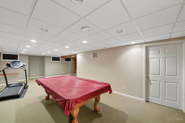 2 Clarke Court, Glendale, OH 45246