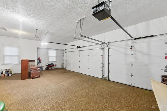 2 Clarke Court, Glendale, OH 45246