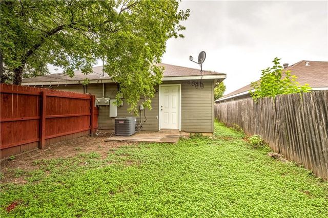 3100 Hale Avenue, Fort Worth, TX 76106