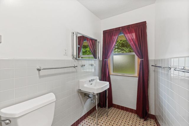 1390 Skillman Avenue W, Roseville, MN 55113
