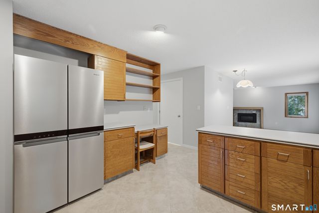 23 Walts Hill, Bloomfield, CT 06002
