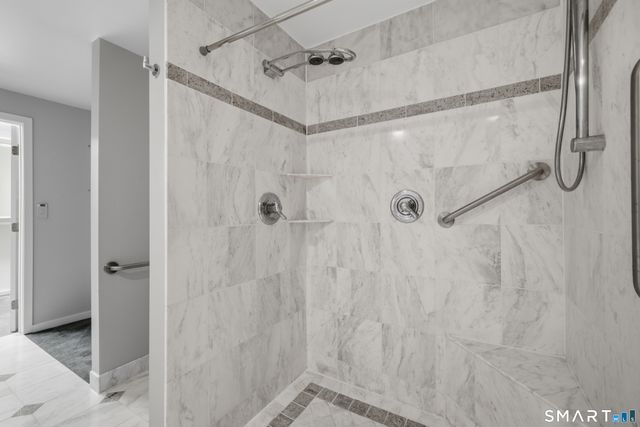 23 Walts Hill, Bloomfield, CT 06002