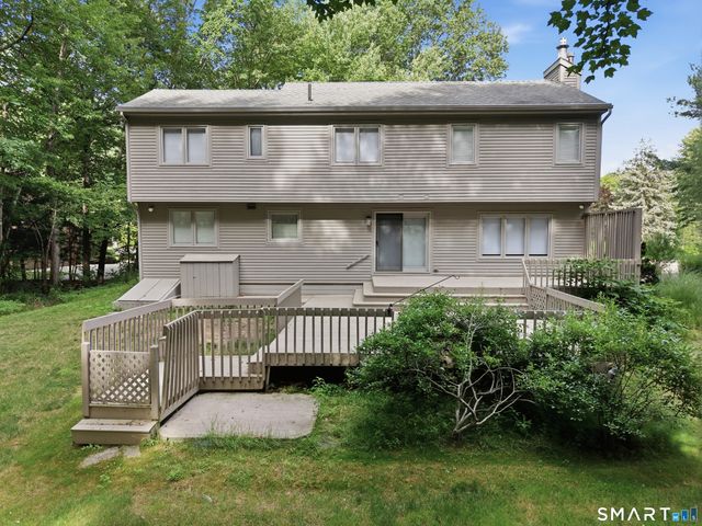 23 Walts Hill, Bloomfield, CT 06002
