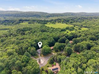23 Walts Hill, Bloomfield, CT 06002