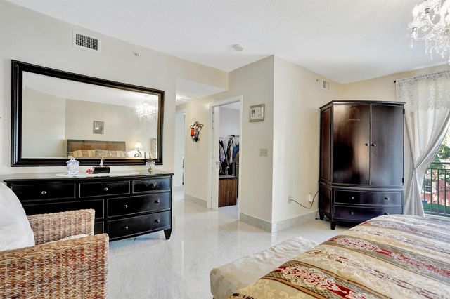 3210 NE 5th Street 202, Pompano Beach, FL 33062