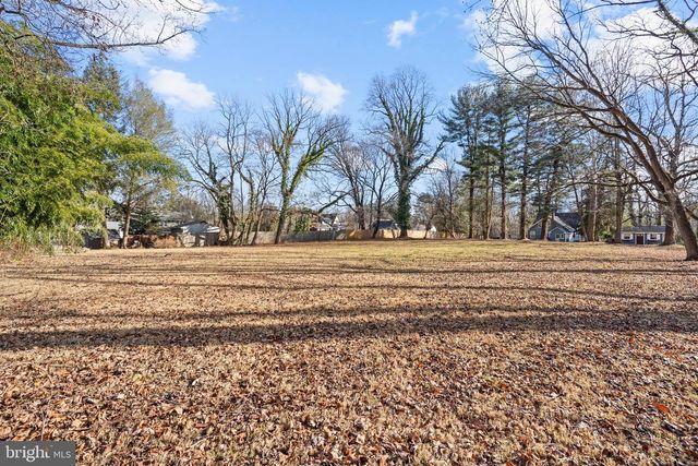 225 FOX RD, Media, PA 19063