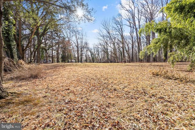 225 FOX RD, Media, PA 19063