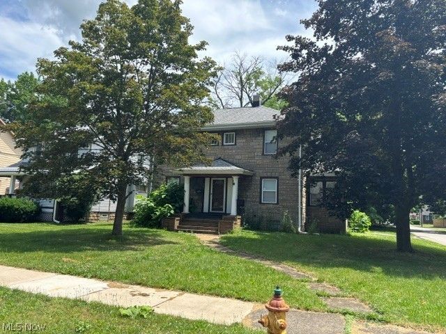 405 Oak Knoll SE, Warren, OH 44483