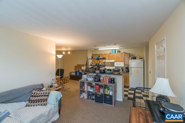 725 Denali Way Apt 102, Charlottesville, VA 22903