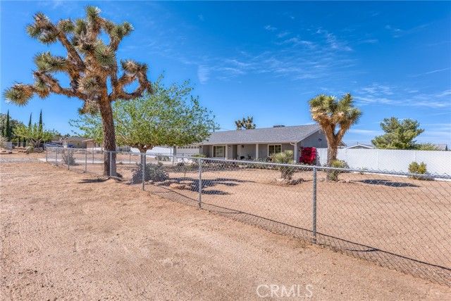 58780 Buena Vista, Yucca Valley, CA 92284