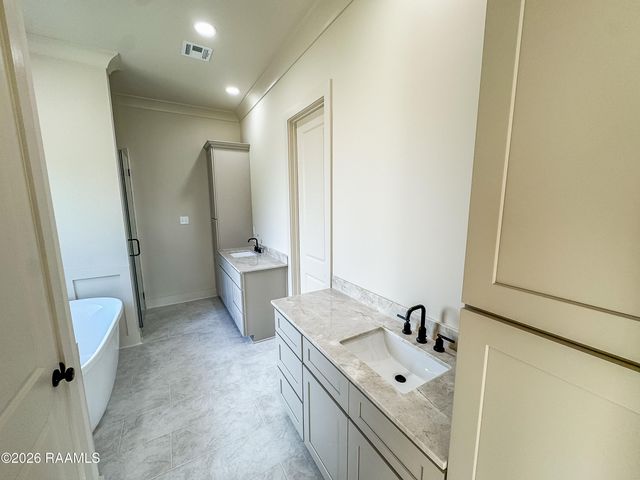 201 Porch View Dr, Lafayette, LA 70508