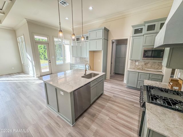 201 Porch View Dr, Lafayette, LA 70508