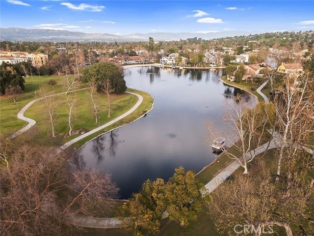 4622 Park Granada 80, Calabasas, CA 91302