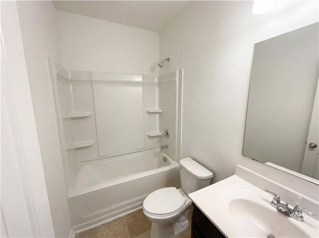 5113 Rapahoe Trail, Atlanta, GA 30349