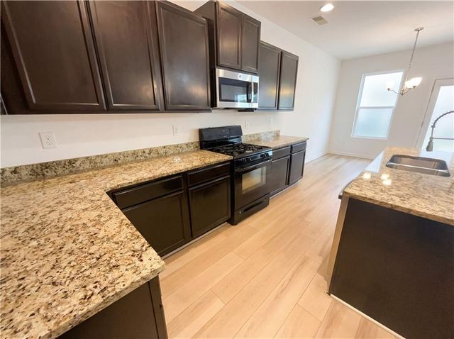 5113 Rapahoe Trail, Atlanta, GA 30349