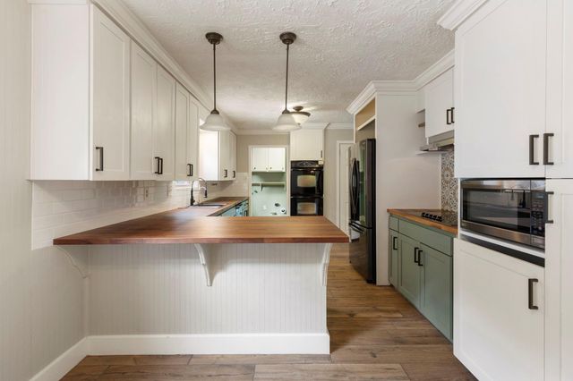 8215 Winding Hill Lane, Spring, TX 77379