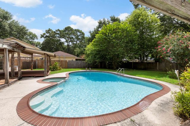 8215 Winding Hill Lane, Spring, TX 77379