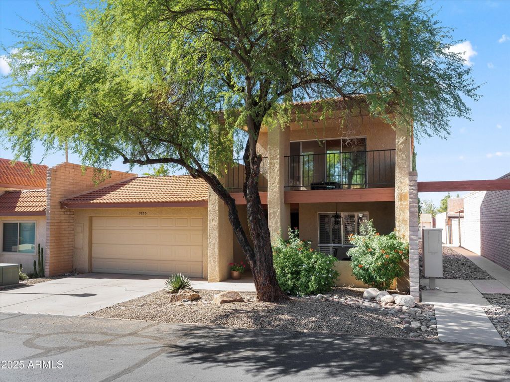 5725 N CAMINO DE LAS ESTRELLAS --, Tucson, AZ 85718