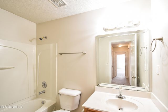 1116 Warwick Place, Southaven, MS 38671