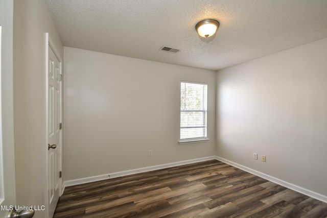 1116 Warwick Place, Southaven, MS 38671