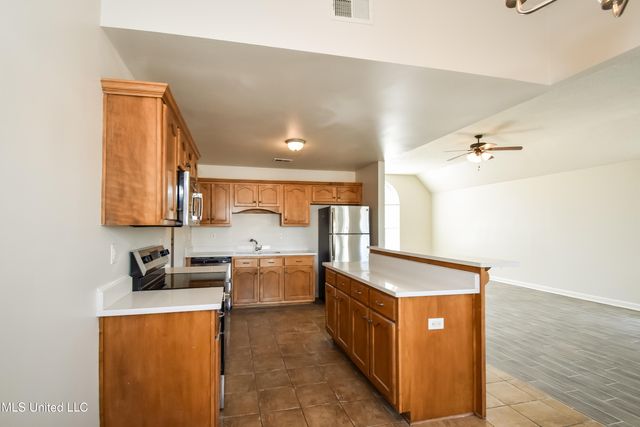 1116 Warwick Place, Southaven, MS 38671