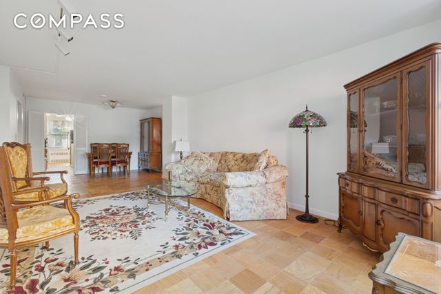 7025 Yellowstone Blvd Apt 2M, New York City, NY 11375