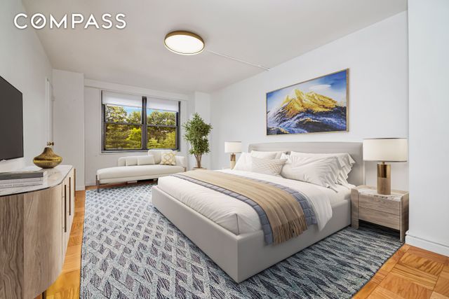 7025 Yellowstone Blvd Apt 2M, New York City, NY 11375