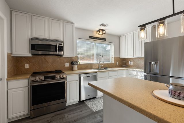 1728 Flamingo Drive, Little Elm, TX 75068