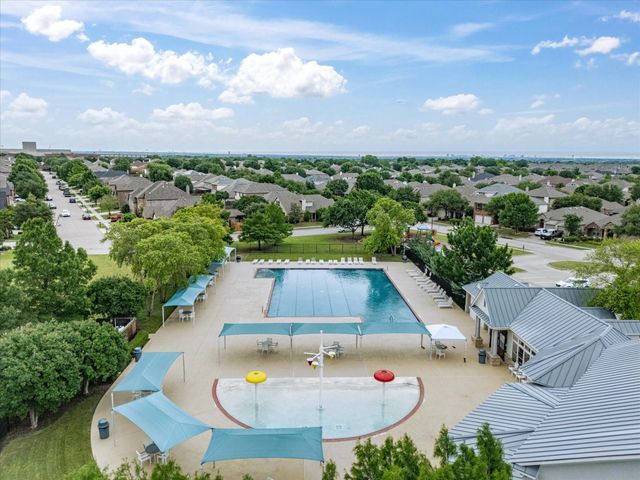 1728 Flamingo Drive, Little Elm, TX 75068