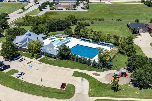 1728 Flamingo Drive, Little Elm, TX 75068