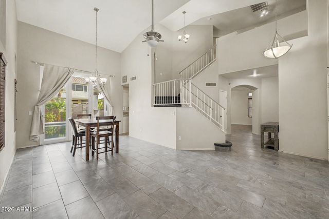 1557 E DOUGLAS Avenue, Gilbert, AZ 85234