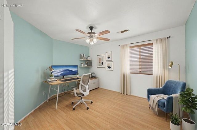 1557 E DOUGLAS Avenue, Gilbert, AZ 85234