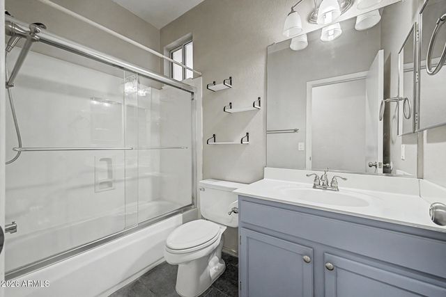 1557 E DOUGLAS Avenue, Gilbert, AZ 85234