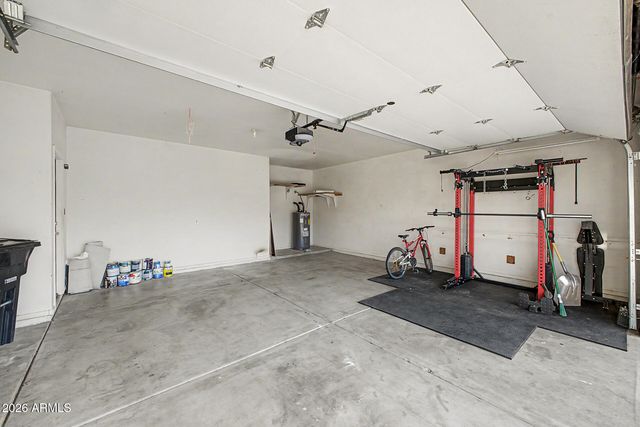 1557 E DOUGLAS Avenue, Gilbert, AZ 85234