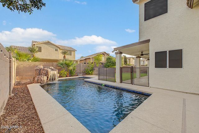 1557 E DOUGLAS Avenue, Gilbert, AZ 85234